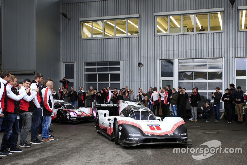 Porsche 919 Hybrid Evo im Porsche-Entwicklungszentrum in Weissach