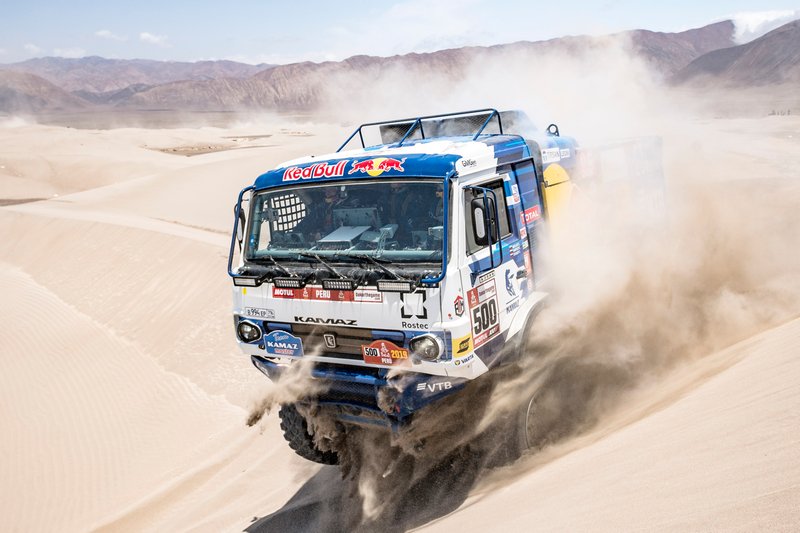 #500 Team Kamaz Master: Едуард Ніколаєв, Євген Яковлєв, Володимир Рибаков