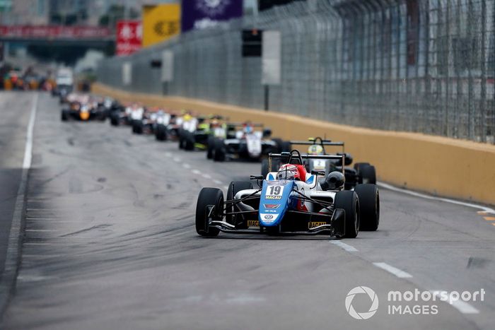 El 2018 de Sacha Fenestraz en imágenes: