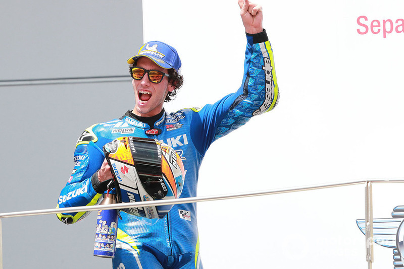 Подіум: друге місце Алекс Рінс, Team Suzuki MotoGP