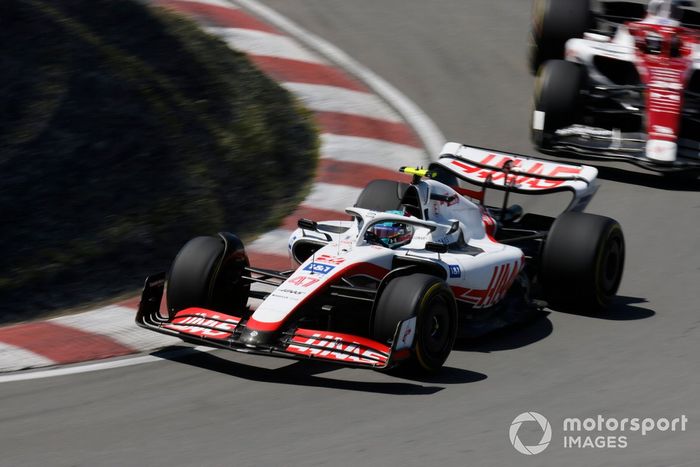 Mick Schumacher, Haas VF-22