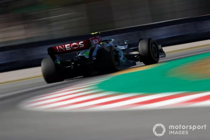 Lewis Hamilton, Mercedes W13