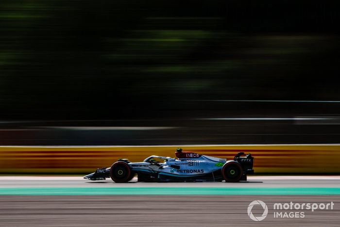 Lewis Hamilton, Mercedes W13 