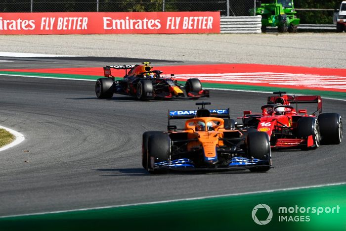 Daniel Ricciardo, McLaren MCL35M, Charles Leclerc, Ferrari SF21, Sergio Pérez, Red Bull Racing RB16B