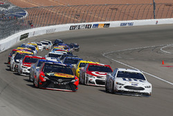 Brad Keselowski, Team Penske Ford, Martin Truex Jr., Furniture Row Racing Toyota