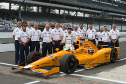 Fernando Alonso, Andretti Autosport Honda and team official qualifying portrait