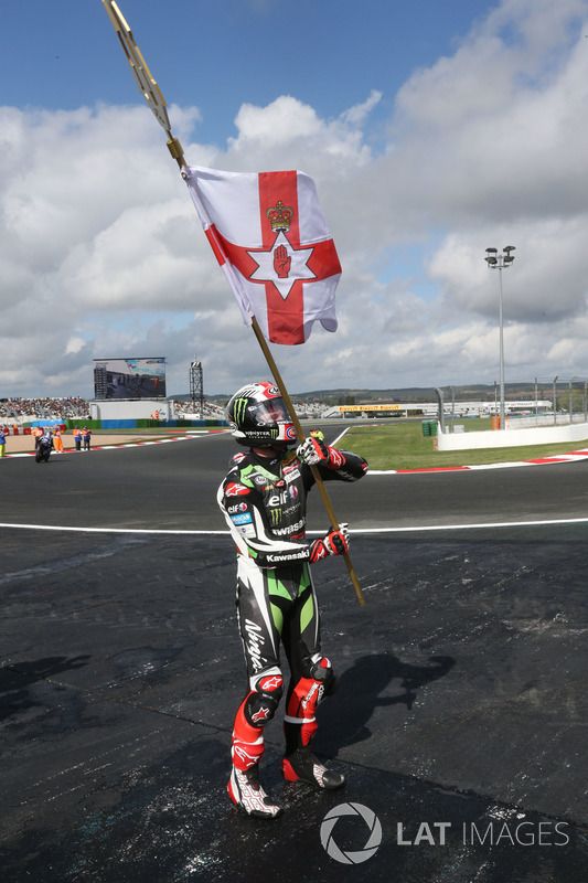 Ganador de la carrera y campeón de 2017 Jonathan Rea, Kawasaki Racing