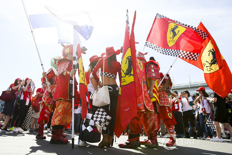 Ferrari fans