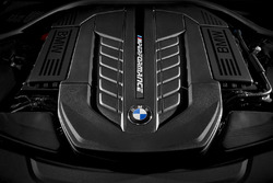 BMW M760Li xDrive
