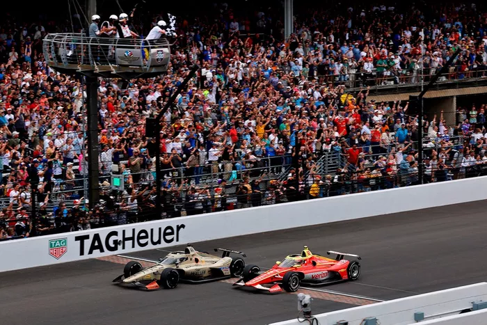 Felix Rosenqvist, Meyer Shank Racing w/ Curb Agajanian Honda, David Malukas, Team Penske Chevrolet