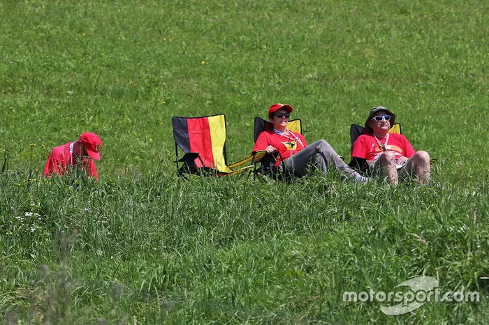 Fans al sol