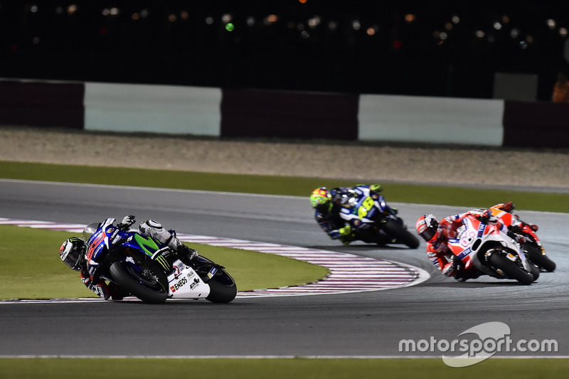 Jorge Lorenzo, Movistar Yamaha MotoGP, Yamaha; Andrea Dovizioso, Ducati Team, Ducati; Valentino Ross