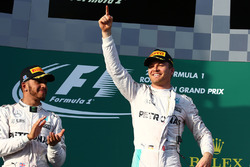 Podium: winnaar Nico Rosberg, Mercedes AMG F1 Team, tweede Lewis Hamilton, Mercedes AMG F1 Team