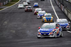 Chinese Cup race action