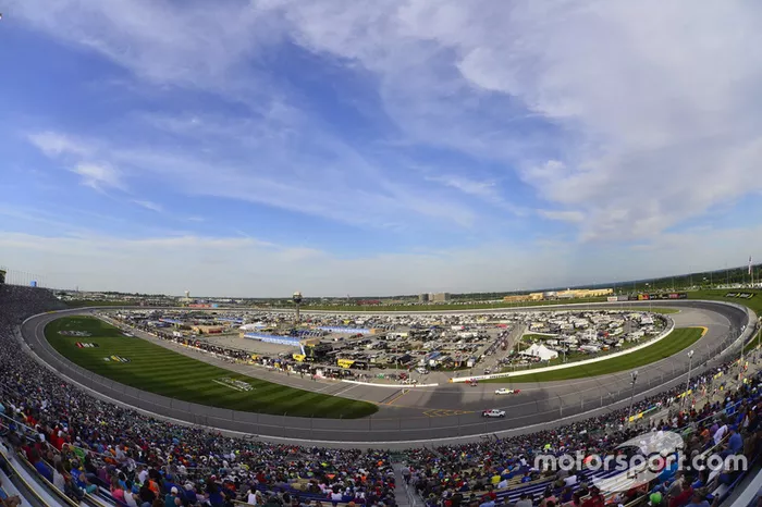 #6: Kansas Speedway in Kansas City (1,5 Meilen) - 197,773 mph