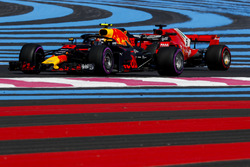 Max Verstappen, Red Bull Racing RB14 et Sebastian Vettel, Ferrari SF71H