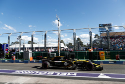 Nico Hulkenberg, Renault Sport F1 Team R.S. 18, leaves the pits