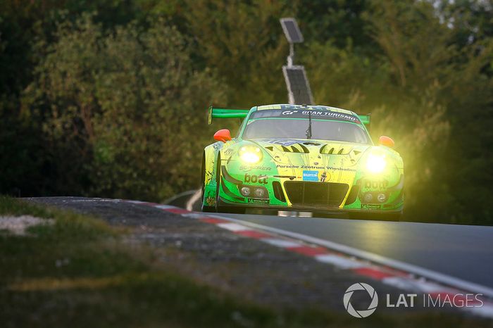 #912 Manthey Racing Porsche 911 GT3 R: Richard Lietz, Patrick Pilet, Frédéric Makowiecki, Nick Tandy