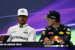 Льюіс Хемілтон, Mercedes AMG F1, Макс Ферстаппен, Red Bull Racing на прес-конференції