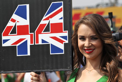 La Grid Girl de Lewis Hamilton, Mercedes AMG F1