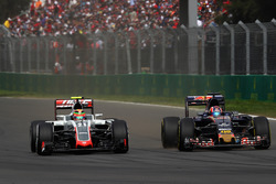 Esteban Gutiérrez, Haas F1 Team VF-16, Daniil Kvyat, Scuderia Toro Rosso STR11