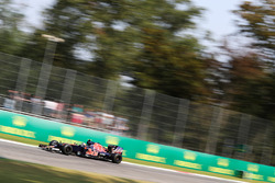 Daniil Kvyat, Scuderia Toro Rosso STR11
