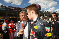 David Coulthard, Red Bull Racing and Scuderia Toro Advisor and Channel 4 F1 Commentator with Daniil Kvyat, Red Bull Racing on the grid