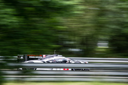 #1 Porsche Team Porsche 919 Hybrid: Timo Bernhard, Mark Webber, Brendon Hartley