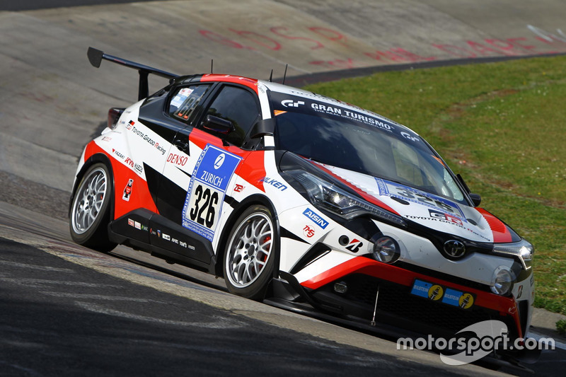 #326 Toyota Gazoo Racing, Toyota C-HR Racing: Masahiko Kageyama, Kumi Sato, Tomoyuki Katayama