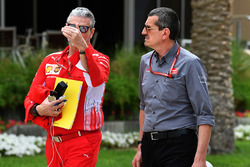 Maurizio Arrivabene, Ferrari Takım Patronu ve Guenther Steiner, Haas F1 Takım Patronu