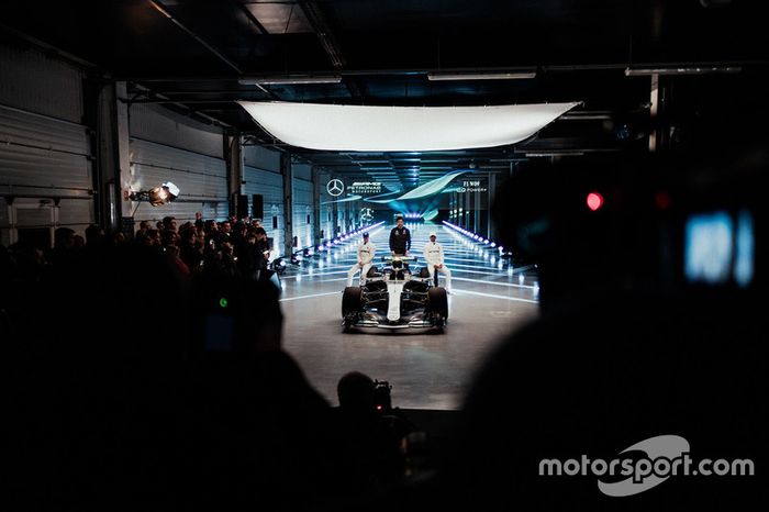 Valtteri Bottas, Mercedes AMG F1, Lewis Hamilton, Mercedes AMG F1, Toto Wolff, Mercedes AMG F1