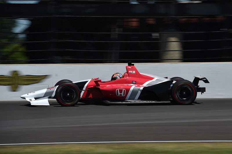 Oriol Servia prueba el Honda IndyCar 2018