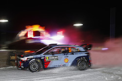 Тьєррі Ньовілль, Ніколя Жільсуль, Hyundai i20 WRC, Hyundai Motorsport