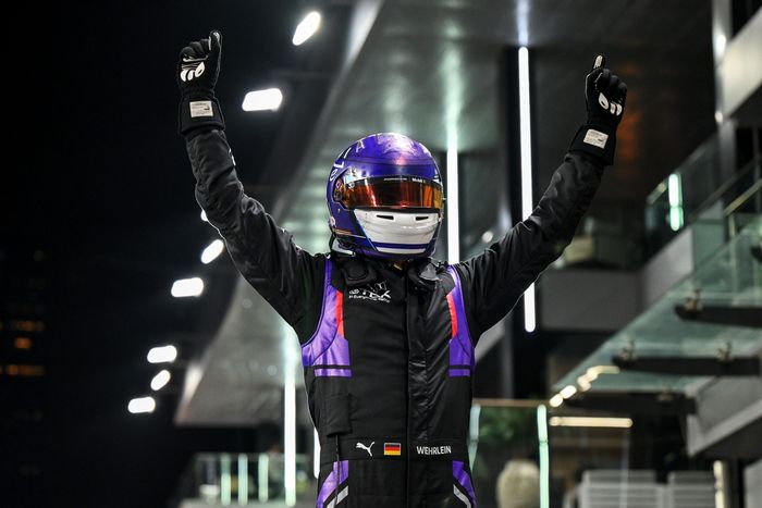 Pascal Wehrlein, Porsche Formula E Team, in parc ferme