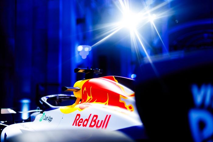 إطلاق Racing Bulls
