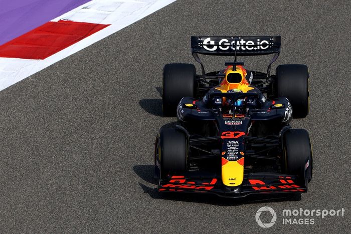 Ayumu Iwasa, Red Bull Racing