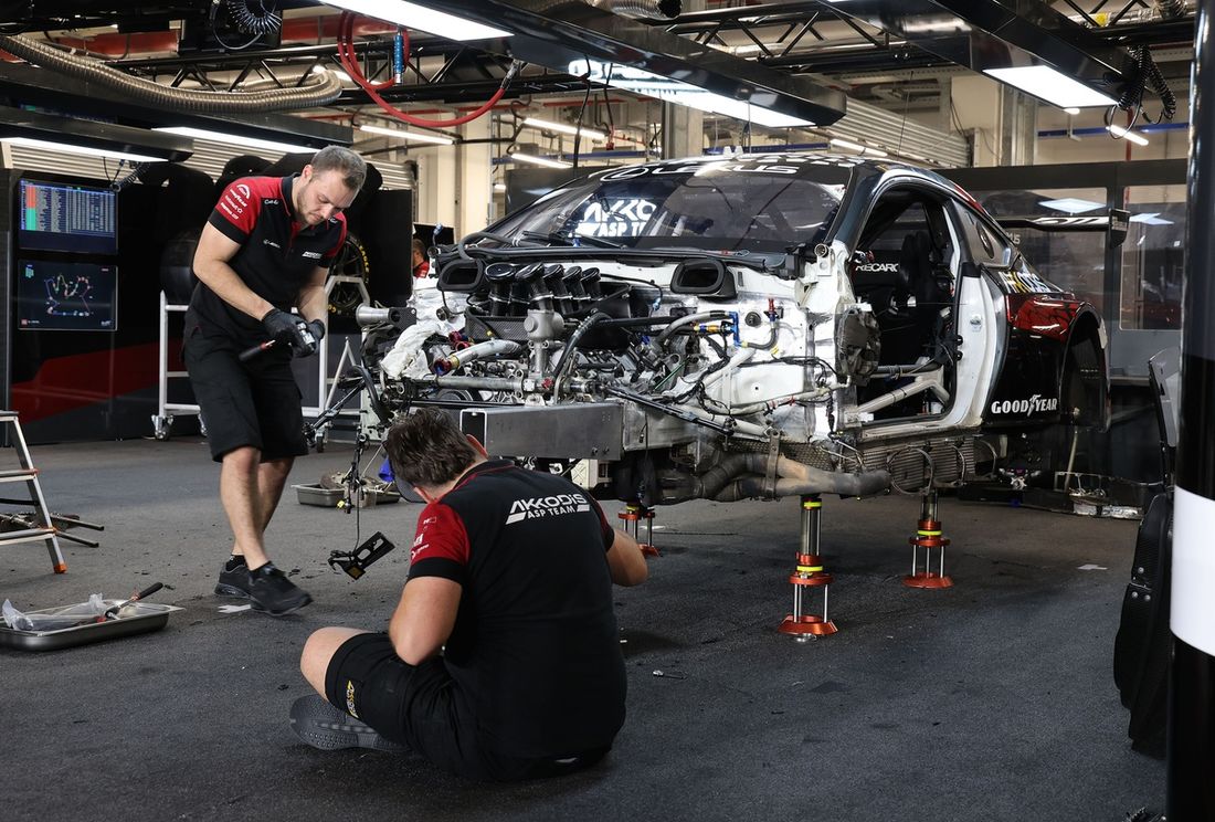 #87 Akkodis ASP Team Lexus RC F LMGT3: Petru Umbrarescu, Clemens Schmid, José María López