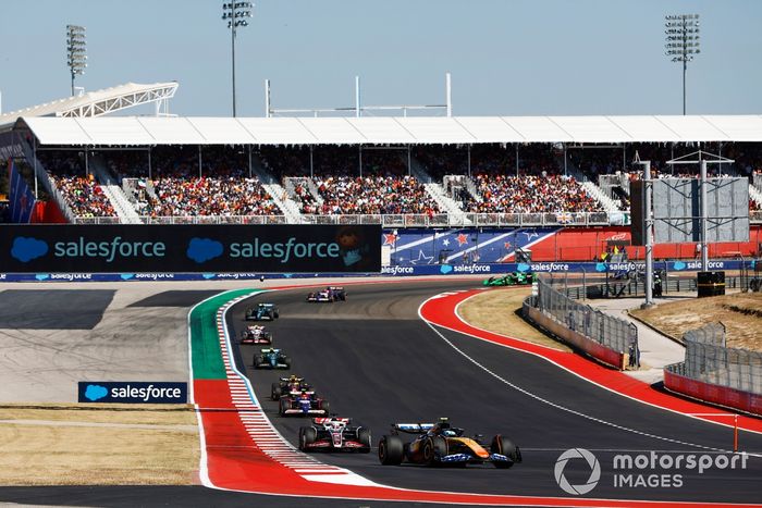 Pierre Gasly, Alpine A524, Kevin Magnussen, Haas VF-24, Yuki Tsunoda, RB F1 Team VCARB 01