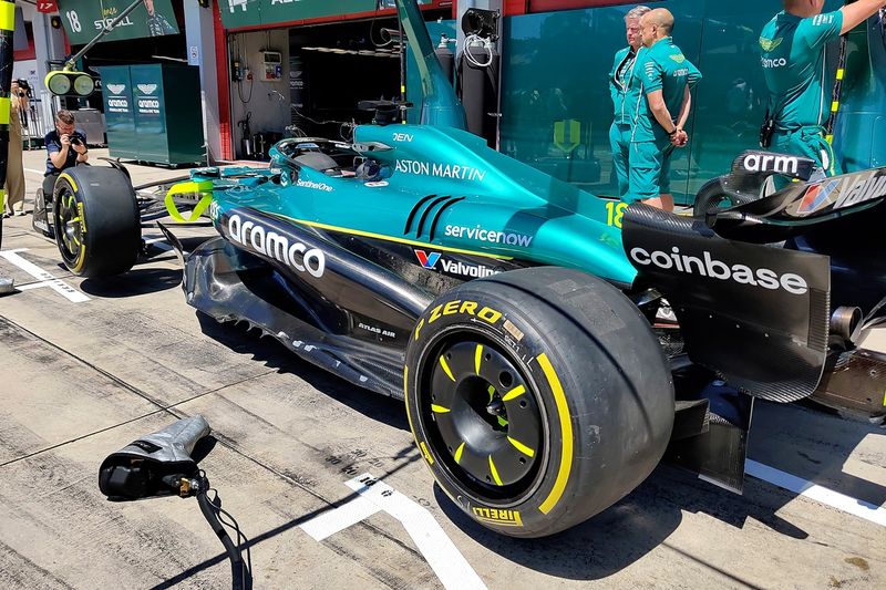 Aston Martin AMR25 detalles técnicos