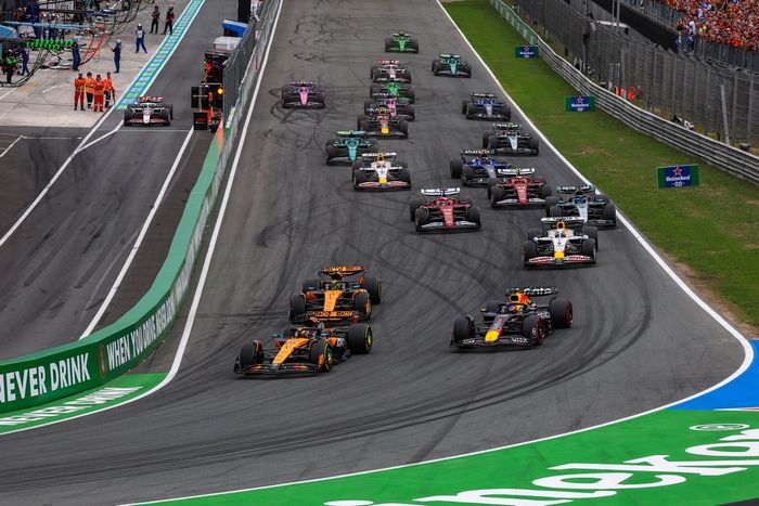 The race start