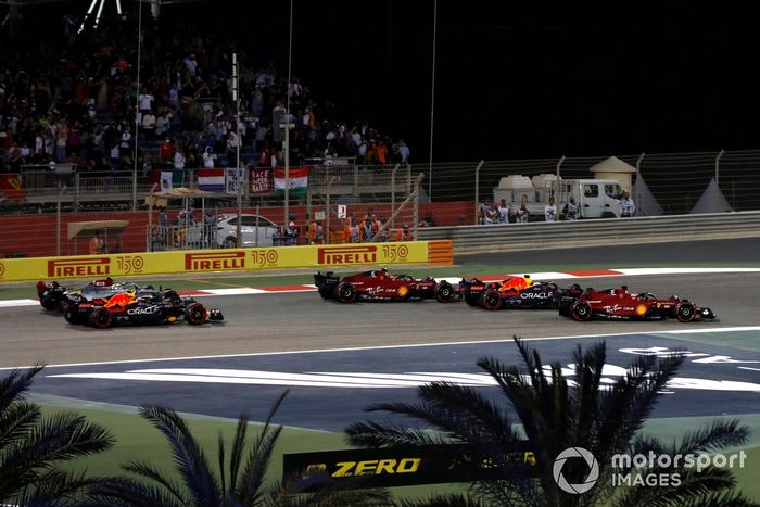 Charles Leclerc, Ferrari F1-75, Max Verstappen, Red Bull Racing RB18, Carlos Sainz Jr, Ferrari F1-75, Sergio Pérez, Red Bull Racing RB18, Lewis Hamilton, Mercedes W13
