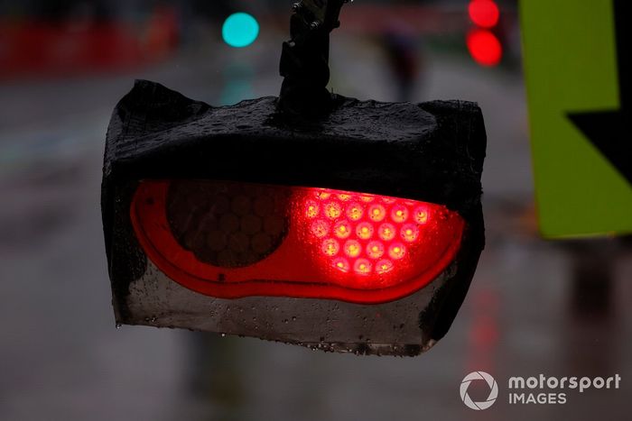 Luz de pits protegida contra la lluvia