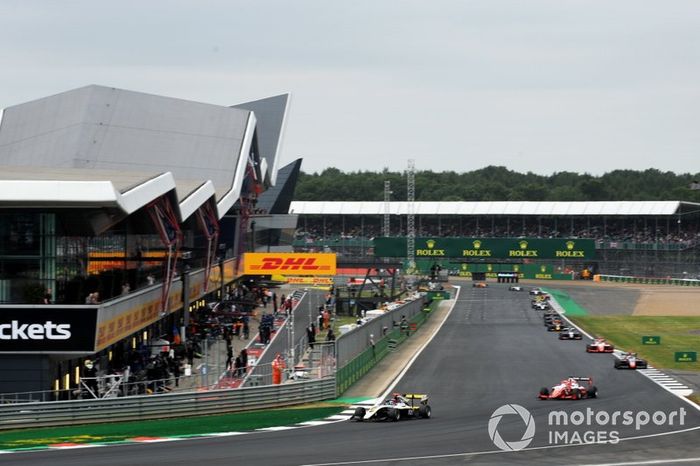 Christian Lundgaard, ART Grand Prix y Marcus Armstrong, PREMA Racing   