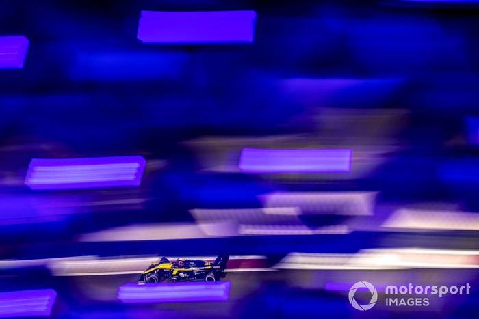 Esteban Ocon, Renault F1 Team R.S.20