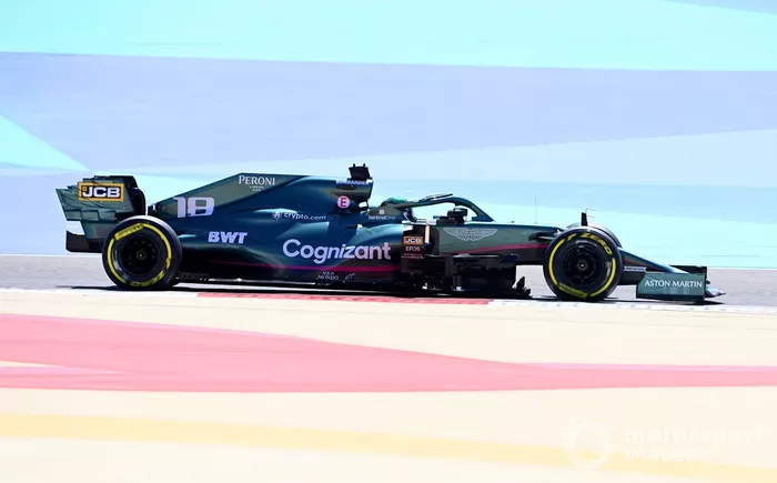 Aston Martin AMR21 