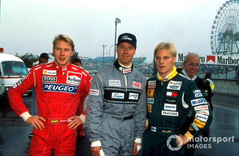 Mika Hakkinen, McLaren, J.J. Lehto, Sauber, Mika Salo, Lotus Racing