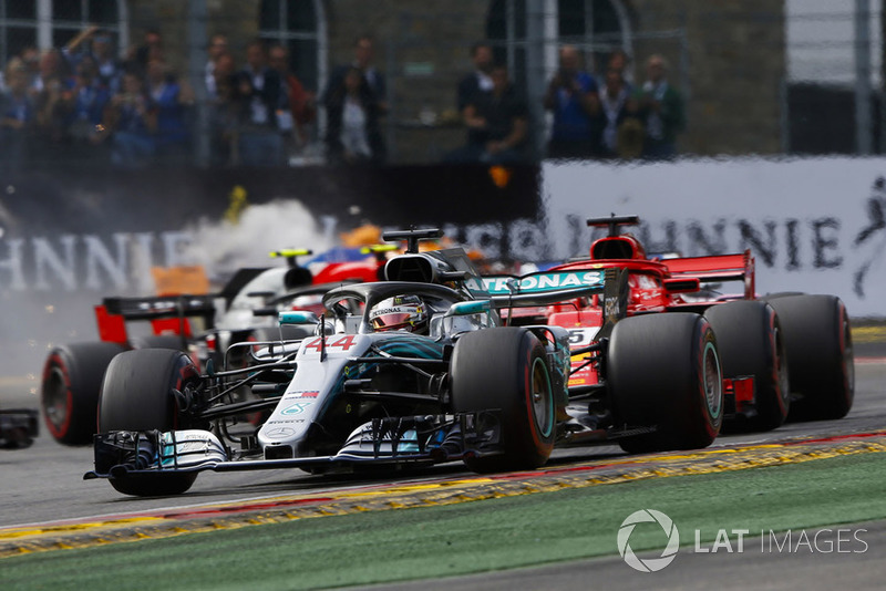 Lewis Hamilton, Mercedes AMG F1 W09, Sebastian Vettel, Ferrari SF71H, Fernando Alonso, McLaren MCL33