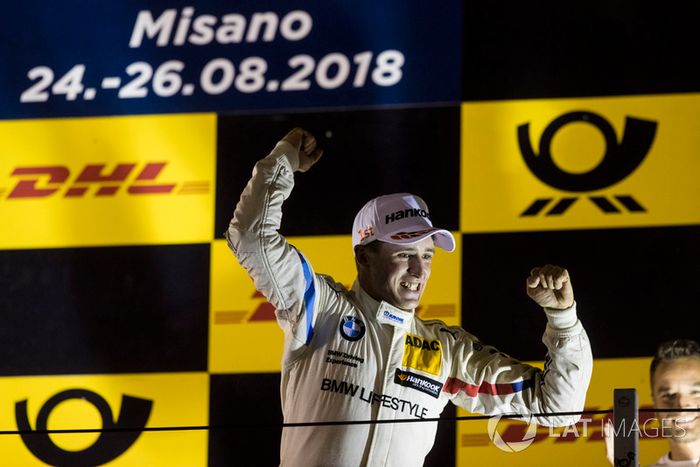 Podio: el ganador, Joel Eriksson, BMW Team RBM