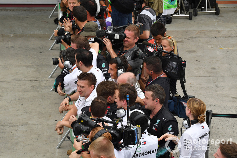 Mercedes-AMG F1 dans le Parc Fermé