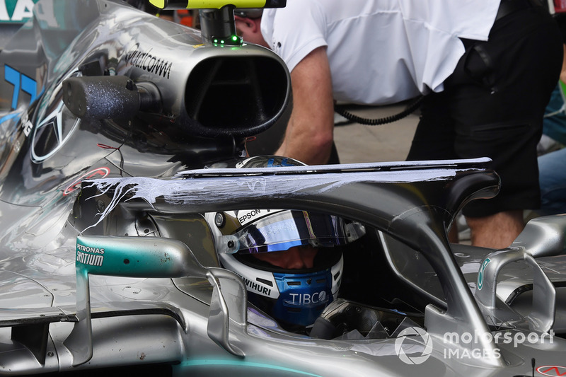 Parafina en el Halo de Valtteri Bottas